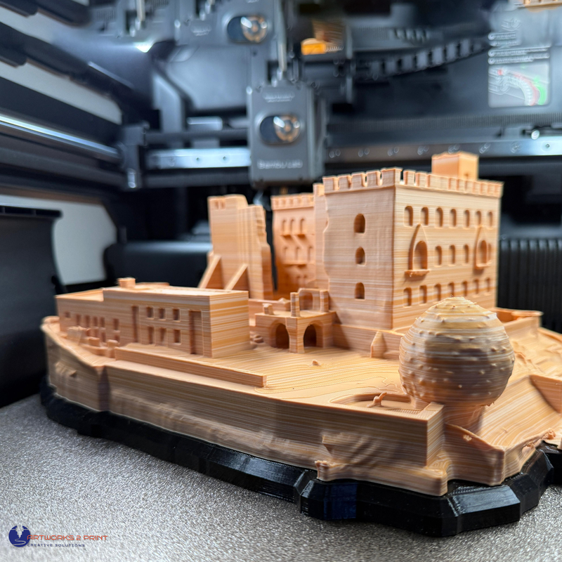 3D-gedrucktes Modell des Hambacher Schlosses als Sonderanfertigung