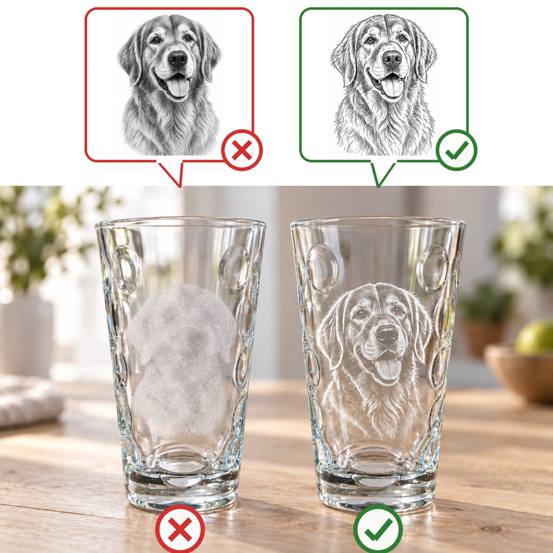 Vergleich Fotogravur und Strichzeichnung auf Glas: links wird das Graustufen-Foto zum weißen Fleck, rechts ergibt die Strichzeichnung eine klare Gravur